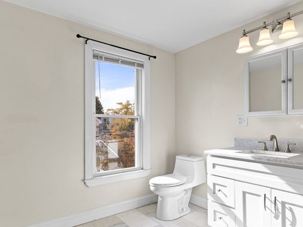 470 Sumner 3, Boston MA 02128