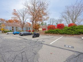 94 Heritage Dr 94, Northbridge MA 01588