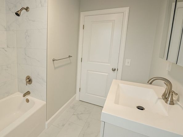 58 Wedgewood Rd, Worcester MA 01602