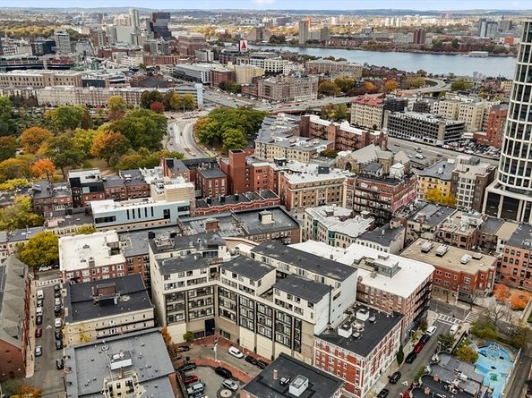 12 Stoneholm PKG:B, Boston MA 02115