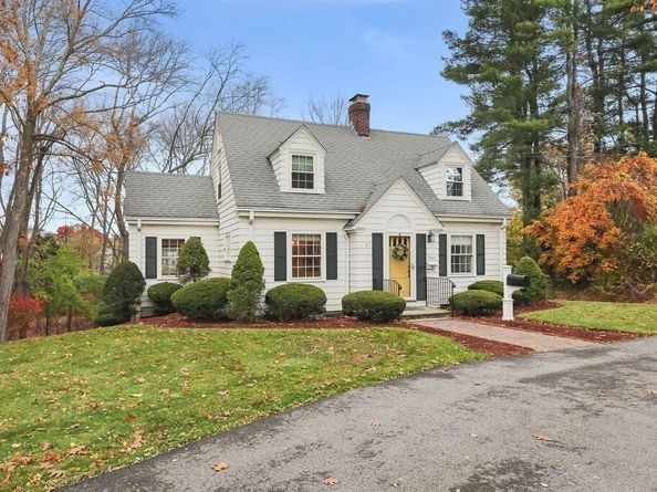 1297 Old Worcester Rd, Framingham MA 01701