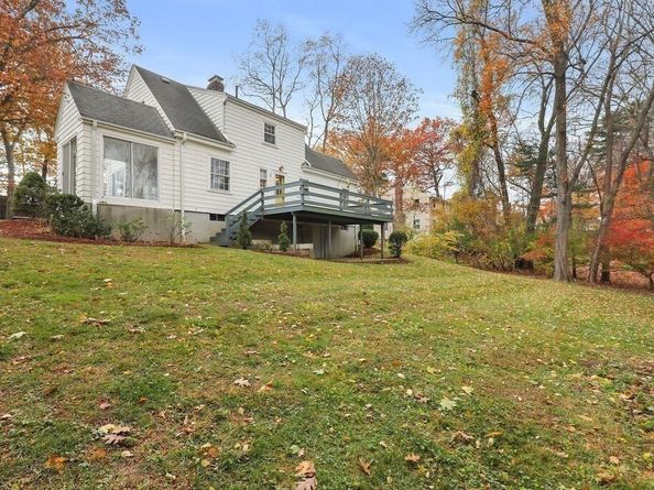 1297 Old Worcester Rd, Framingham MA 01701