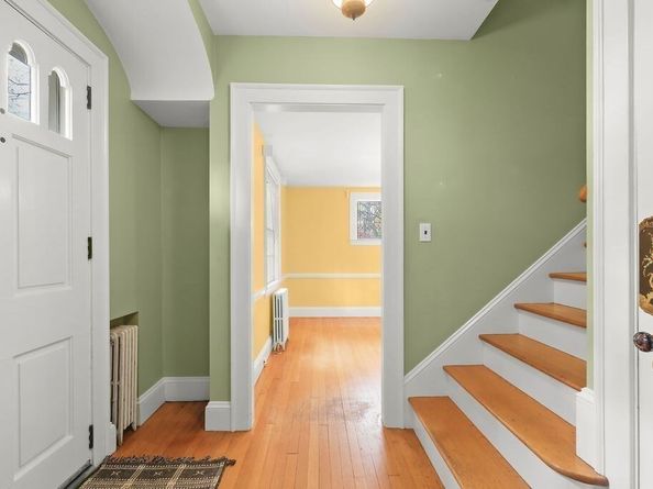 1297 Old Worcester Rd, Framingham MA 01701