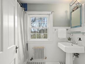 1297 Old Worcester Rd, Framingham MA 01701