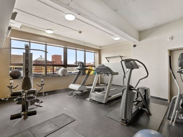 12 Stoneholm St 406, Boston MA 02115