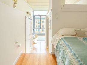 12 Stoneholm St 406, Boston MA 02115