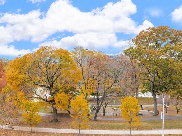 30 Fenway 5, Boston MA 02215