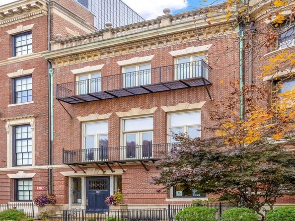 30 Fenway 5, Boston MA 02215