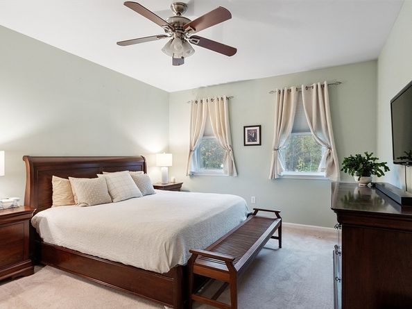 2 Arden Mills Way 2102, Fitchburg MA 01420