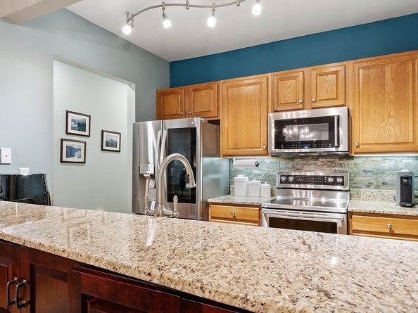 2 Arden Mills Way 2102, Fitchburg MA 01420