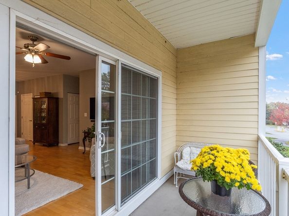 2 Arden Mills Way 2102, Fitchburg MA 01420