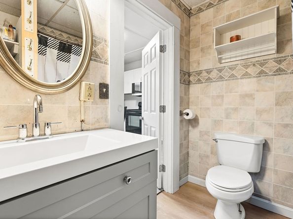 23 Fletcher Pl, Athol MA 01331