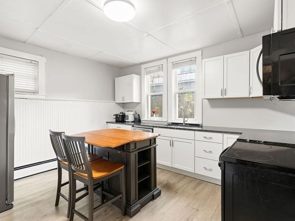 23 Fletcher Pl, Athol MA 01331