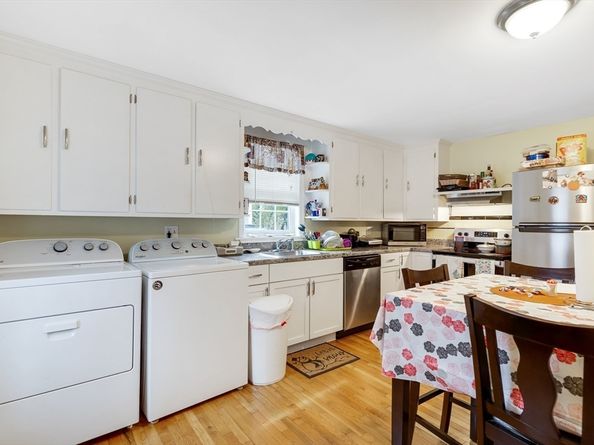 41 S Irving St, Revere MA 02151