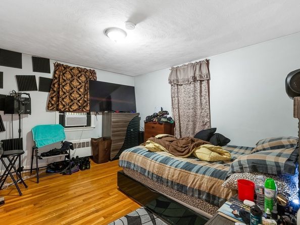 41 S Irving St, Revere MA 02151