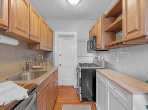 230 Massachusetts Ave 6, Arlington MA 02474