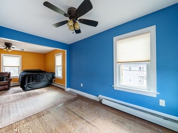 95 Lake St, Webster MA 01570