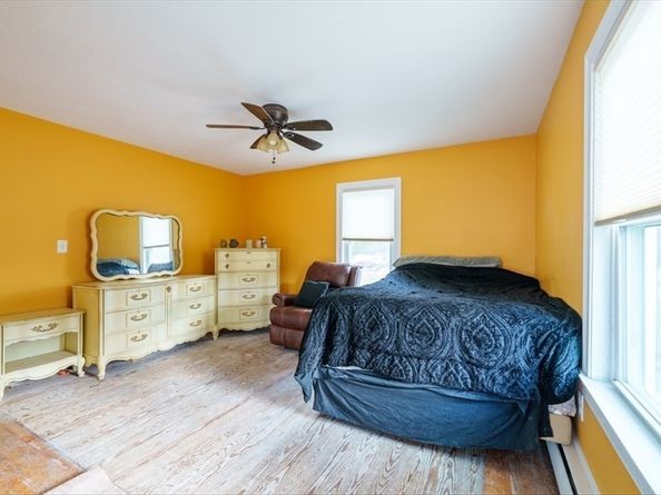 95 Lake St, Webster MA 01570