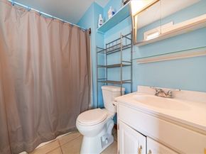 95 Lake St, Webster MA 01570