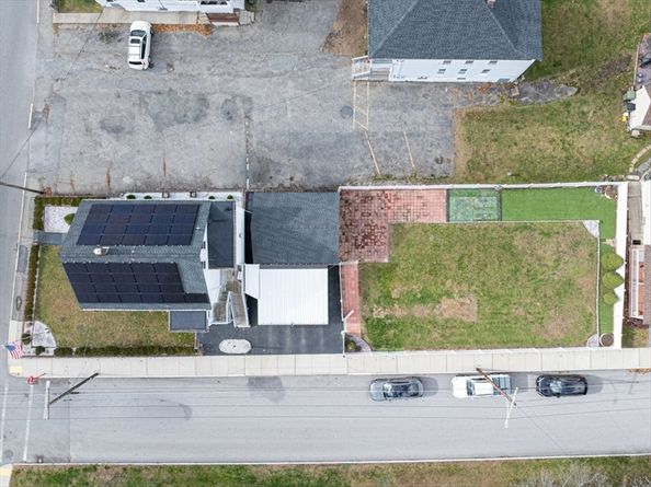 95 Lake St, Webster MA 01570