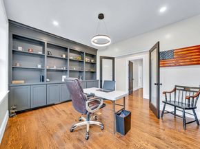 4 Lowell St, Lynnfield MA 01940