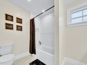 4 Lowell St, Lynnfield MA 01940