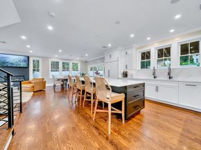 4 Lowell St, Lynnfield MA 01940