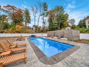 4 Lowell St, Lynnfield MA 01940