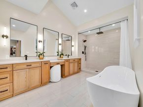 4 Lowell St, Lynnfield MA 01940