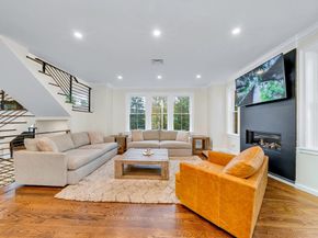 4 Lowell St, Lynnfield MA 01940