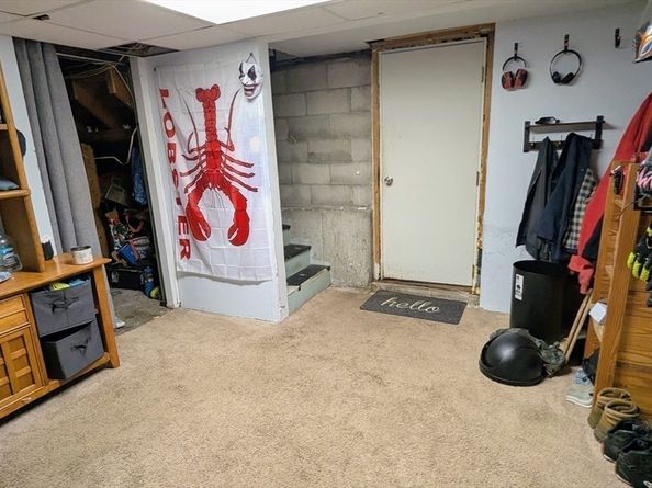 31 Kenberma St, Hull MA 02045