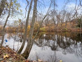 45 River Ave 45, Newton MA 02464