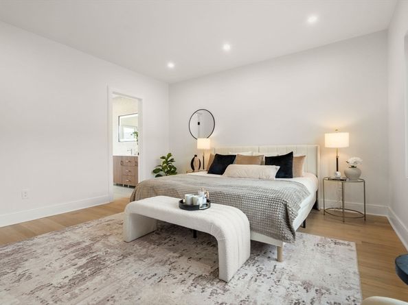 45 River Ave 45, Newton MA 02464