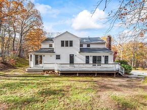 10 Foothill Rd, Framingham MA 01702