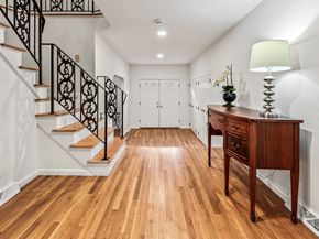 10 Foothill Rd, Framingham MA 01702