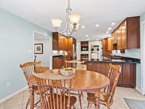 10 Foothill Rd, Framingham MA 01702