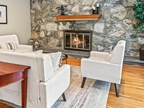 10 Foothill Rd, Framingham MA 01702