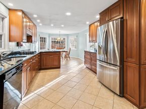 10 Foothill Rd, Framingham MA 01702