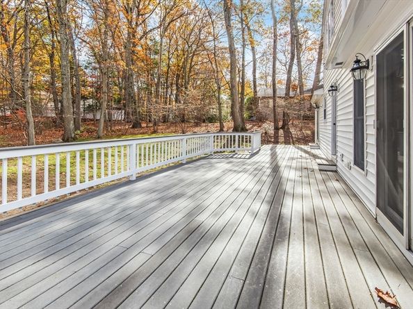 10 Foothill Rd, Framingham MA 01702