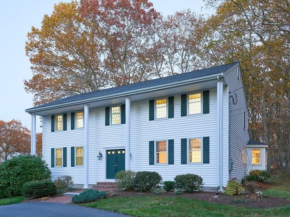 10 Foothill Rd, Framingham MA 01702