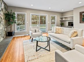 10 Foothill Rd, Framingham MA 01702