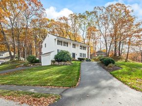 10 Foothill Rd, Framingham MA 01702