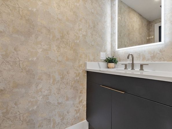 599 Sea St, Quincy MA 02169