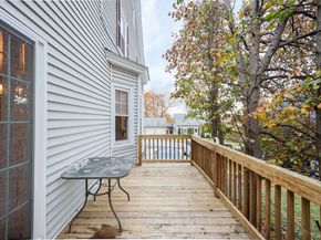 11 Hockanum Way, Worcester MA 01606