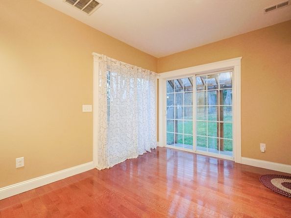 11 Hockanum Way, Worcester MA 01606