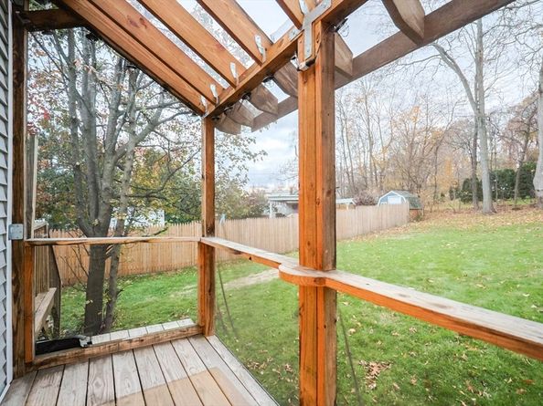 11 Hockanum Way, Worcester MA 01606