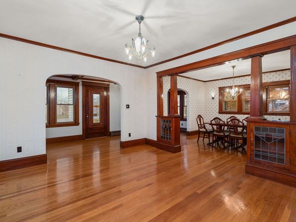 15 Inwood Rd, Worcester MA 01606