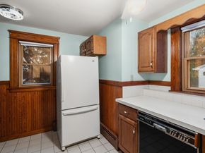 15 Inwood Rd, Worcester MA 01606