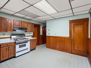 15 Inwood Rd, Worcester MA 01606