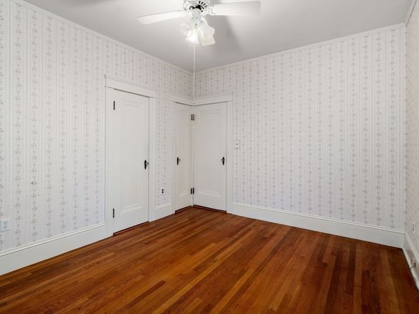 15 Inwood Rd, Worcester MA 01606